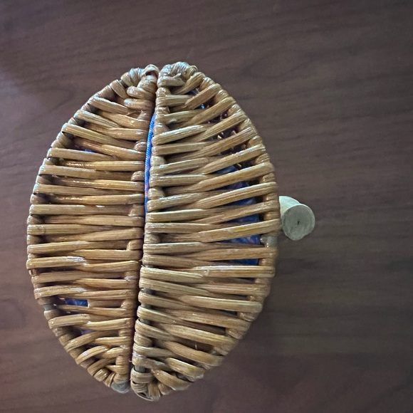 Lilly Pulitzer Wicker clutch - Picture 5 of 5